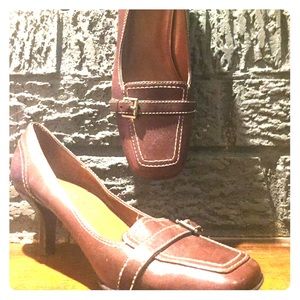 Brown Leather Pumps